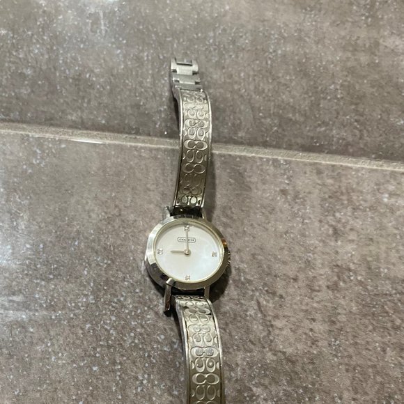 COACH WATCH - DIAMOND MARKERS, MOTHER OF PEARL, STAINLESS STEEL, WATER RESISTANT - Picture 2 of 4